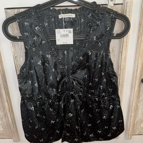 American eagle 🦅 Black Sleeveless Top with Bow Pattern open front - Picture 8 of 13